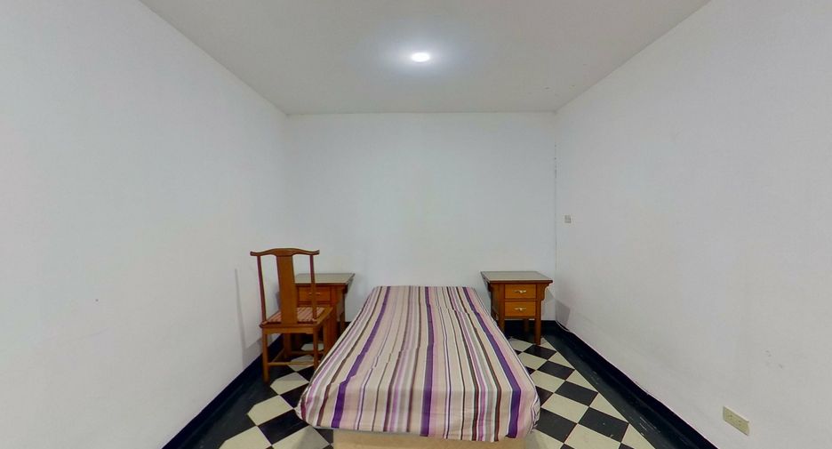 For sale and for rent 3 bedrooms condo in Watthana, Bangkok