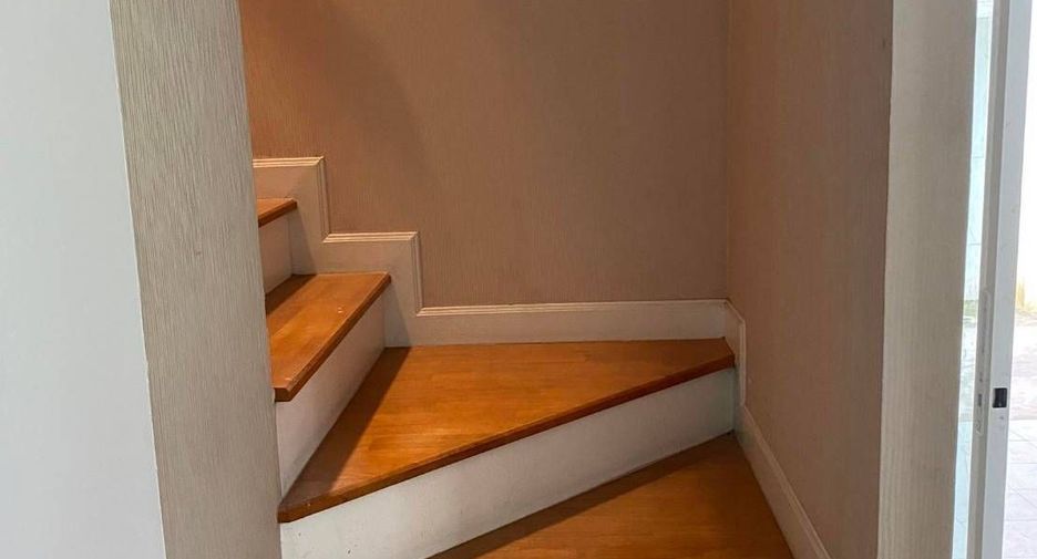 Продажа 3 спальни дом в Мин Бури, Бангкок