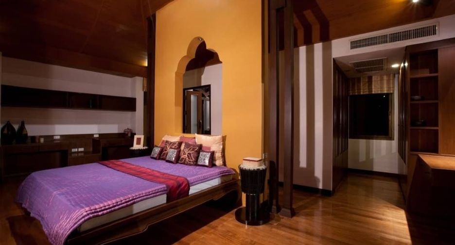 For rent 5 bedrooms villa in Bang Lamung, Chonburi