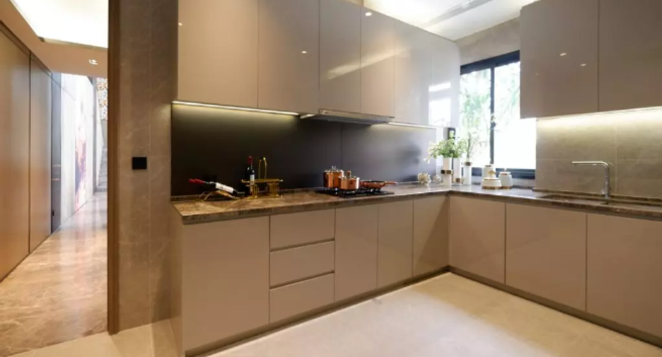 For sale 5 bedrooms house in Bang Phli, Samut Prakan