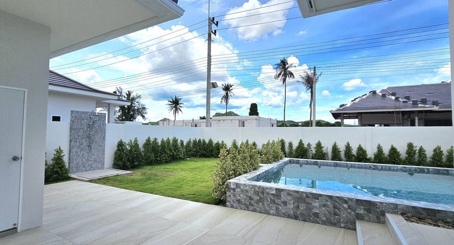 For sale 4 bedrooms villa in Hua Hin, Prachuap Khiri Khan