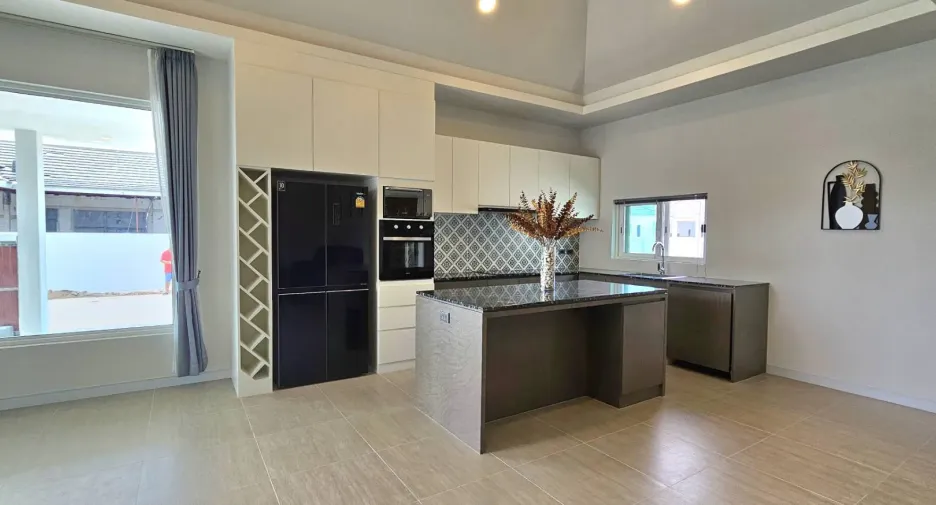 For sale 4 bedrooms villa in Hua Hin, Prachuap Khiri Khan