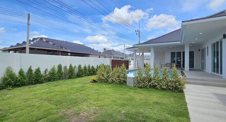 For sale 4 bedrooms villa in Hua Hin, Prachuap Khiri Khan