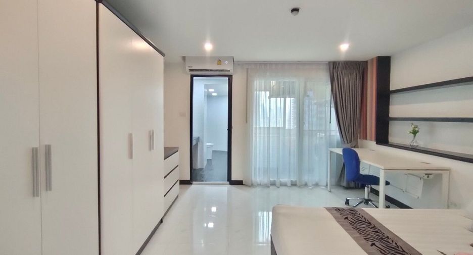 For sale 1 bed condo in Bang Rak, Bangkok