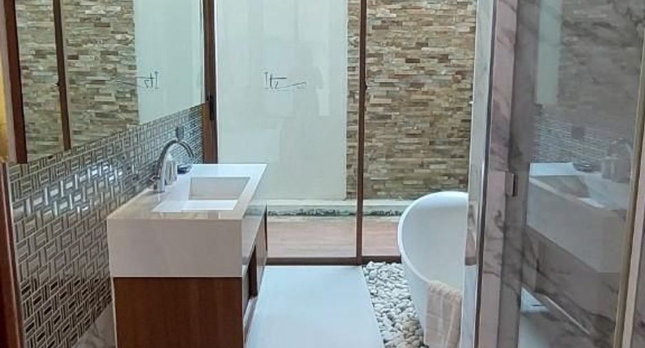 For sale 3 bedrooms villa in Hua Hin, Prachuap Khiri Khan