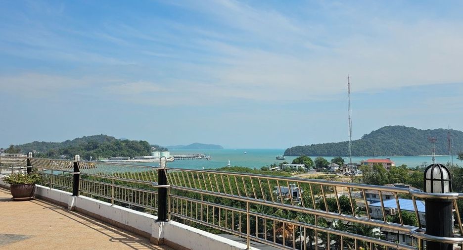 For sale 2 bedrooms condo in Mueang Phuket, Phuket