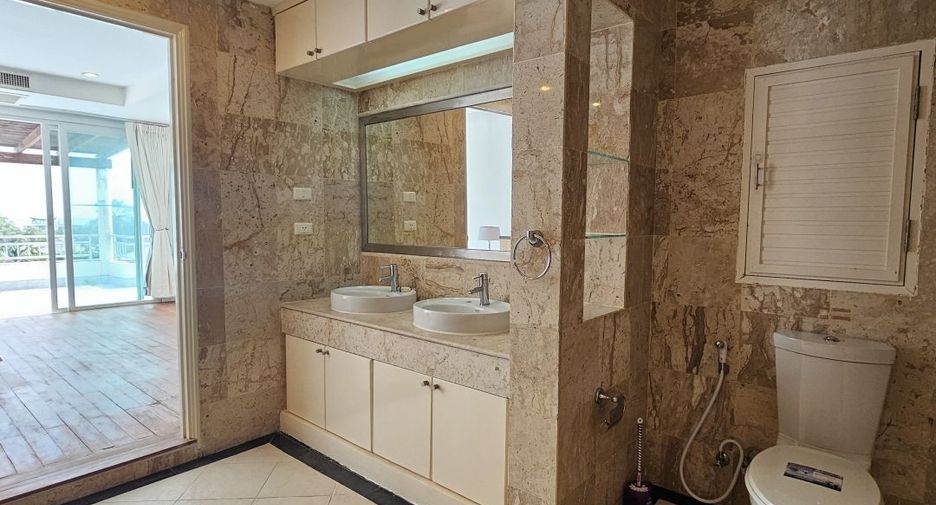 For sale 2 bedrooms condo in Mueang Phuket, Phuket