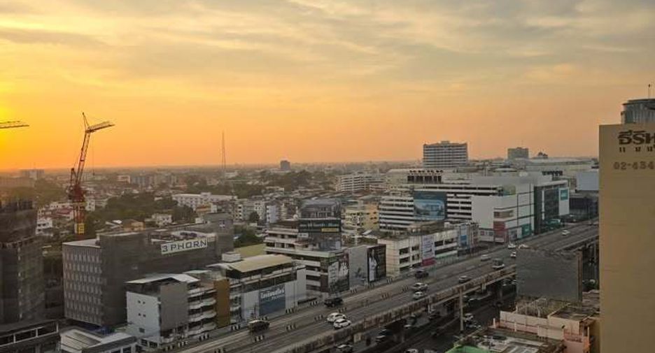 For rent studio condo in Bang Phlat, Bangkok