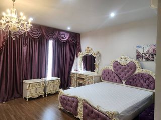 Reihenhaus zur Miete mit 3 Zimmer in Saphan Sung, Bangkok