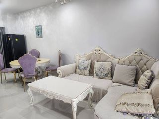 Reihenhaus zur Miete mit 3 Zimmer in Saphan Sung, Bangkok