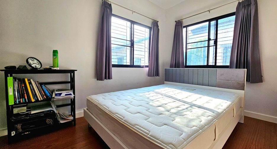 Casa adosada en venta de 2 habitaciones en Bang Sao Thong, Samut Prakan