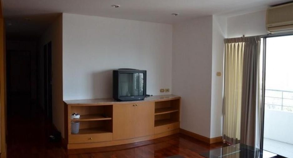 À louer 3 chambres condo à Watthana, Bangkok