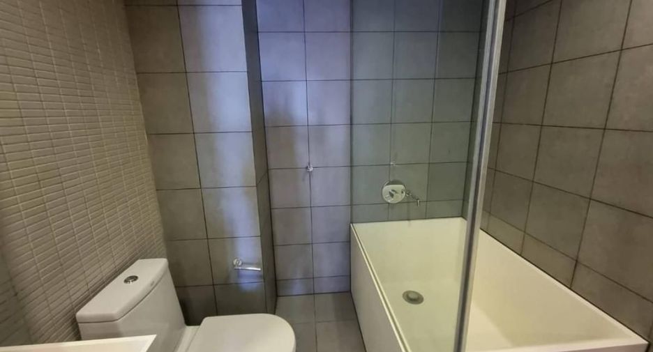 For rent 2 bedrooms condo in Phaya Thai, Bangkok