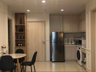 For rent 2 bedrooms condo in Pathum Wan, Bangkok