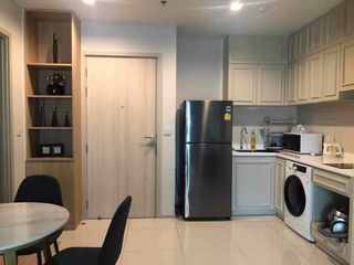For rent 2 bedrooms condo in Pathum Wan, Bangkok