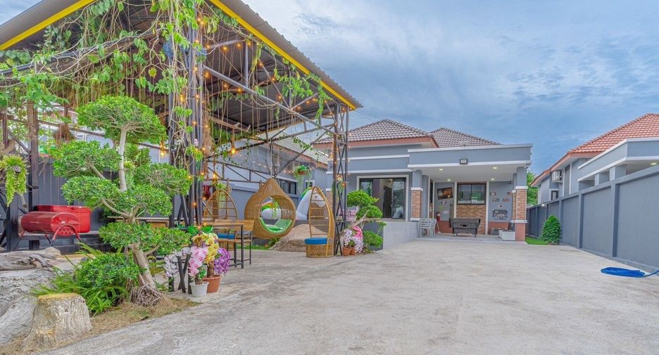 For rent 3 bedrooms villa in Bang Lamung, Chonburi