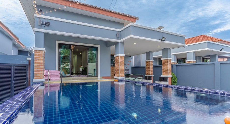 For rent 3 bedrooms villa in Bang Lamung, Chonburi