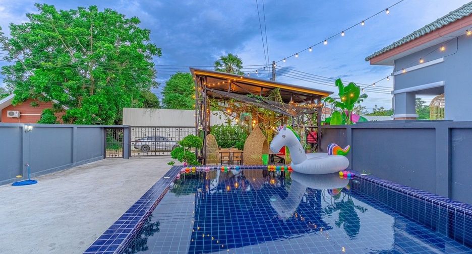 For rent 3 bedrooms villa in Bang Lamung, Chonburi