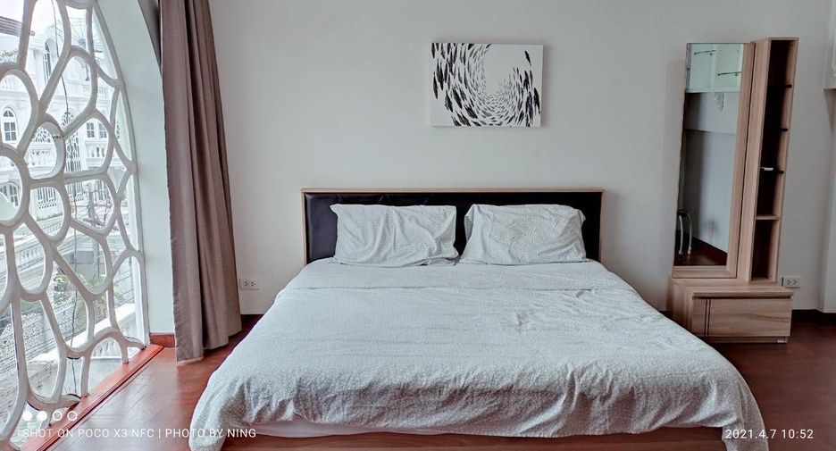 Reihenhaus zur Miete mit 5 Zimmer in Watthana, Bangkok