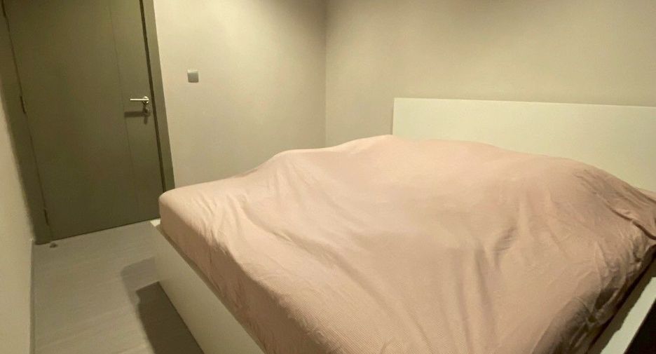 For sale 1 bed condo in Huai Khwang, Bangkok