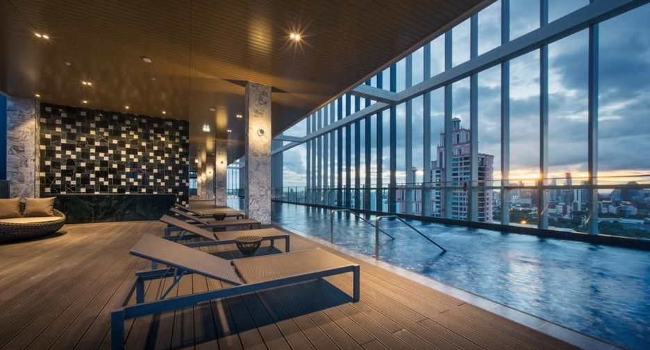 Wohnung zum Kauf mit 1 Zimmer in Khlong Toei, Bangkok