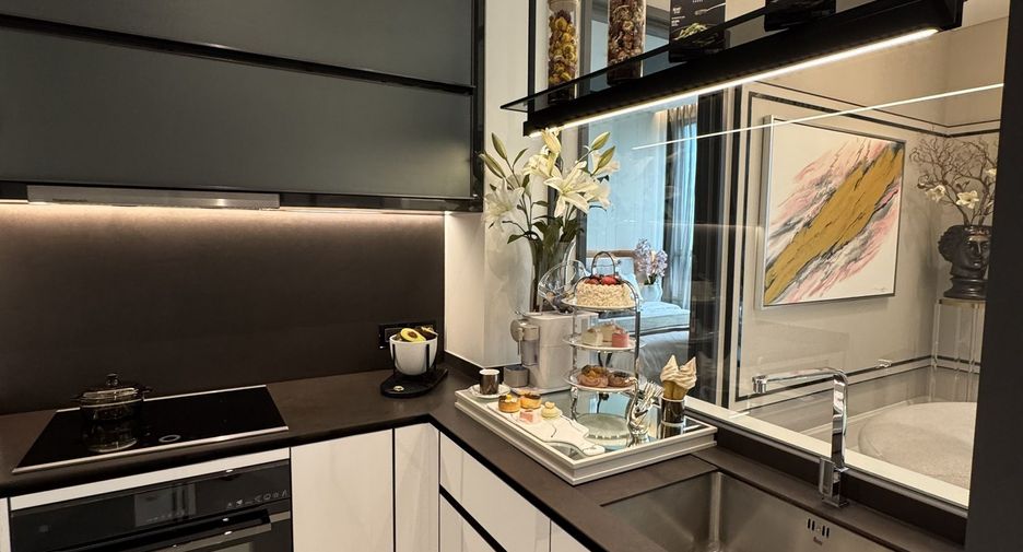 For rent 2 ベッドルーム condo in Watthana, Bangkok