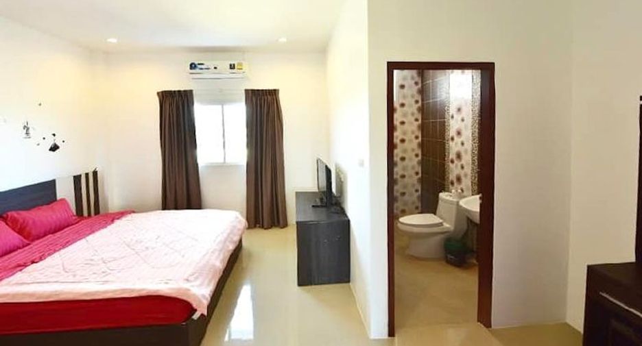 For rent 3 bedrooms villa in Hua Hin, Prachuap Khiri Khan