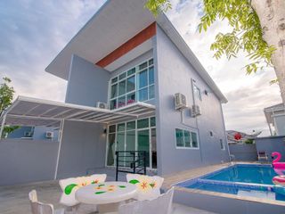 For rent 3 bedrooms villa in Hua Hin, Prachuap Khiri Khan
