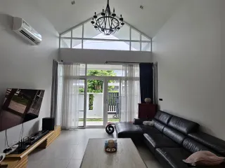 À louer 3 chambres maison à Bang Lamung, Chonburi