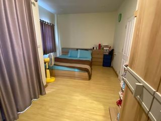 Casa adosada en venta de 3 habitaciones en Bang Lamung, Chonburi