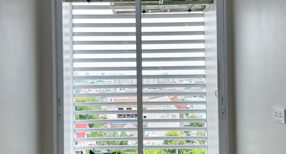 For sale studio condo in Wang Thonglang, Bangkok