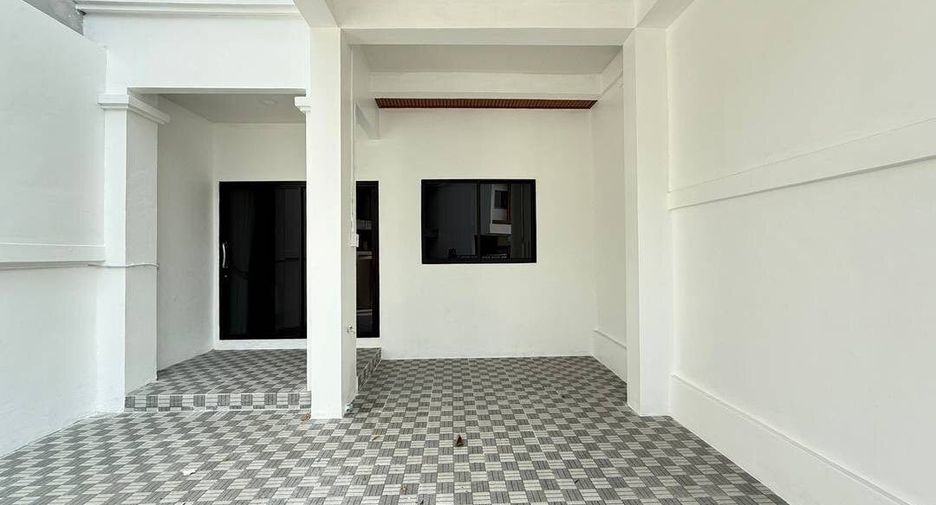 Reihenhaus zur Miete mit 3 Zimmer in Bang Lamung, Chonburi