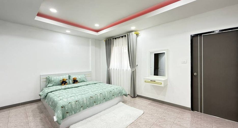 Reihenhaus zur Miete mit 3 Zimmer in Bang Lamung, Chonburi