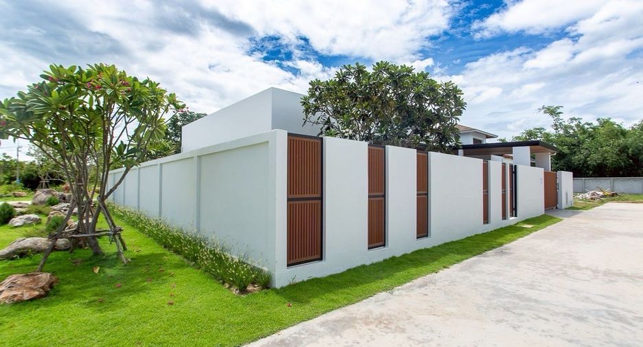 For sale 2 bedrooms villa in Hua Hin, Prachuap Khiri Khan