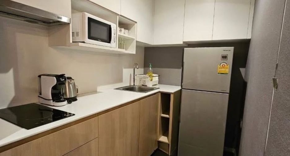 For rent 3 bedrooms condo in Bang Lamung, Chonburi