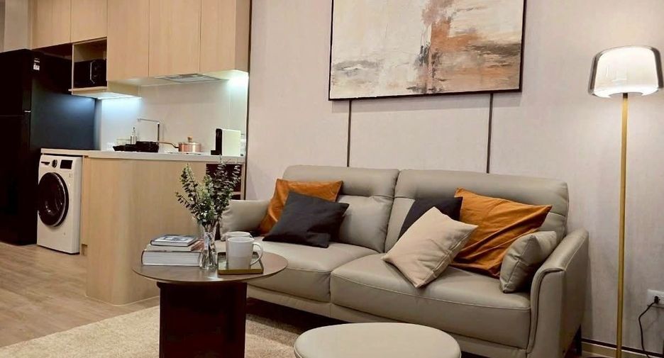 For rent 2 bedrooms condo in Watthana, Bangkok