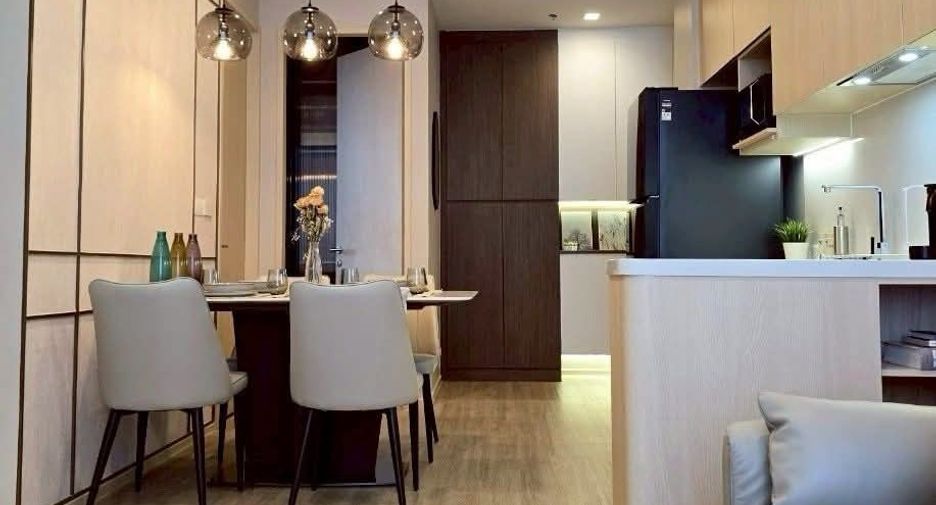 For rent 2 bedrooms condo in Watthana, Bangkok
