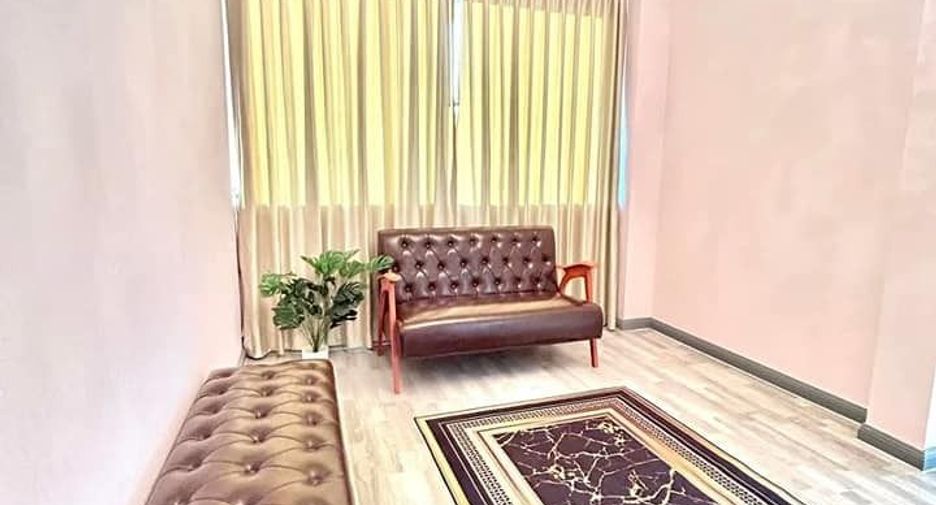 For sale and for rent 5 bedrooms villa in Bang Lamung, Chonburi