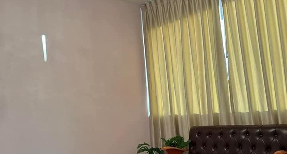 For sale and for rent 5 bedrooms villa in Bang Lamung, Chonburi