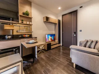 For sale 1 bed condo in Huai Khwang, Bangkok