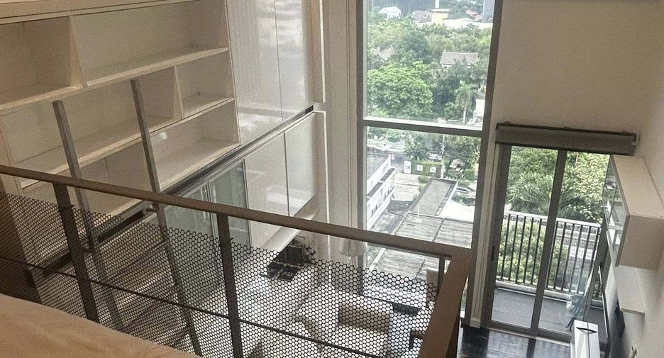 For rent 1 bed condo in Khlong Toei, Bangkok