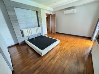 For rent 5 ベッドルーム house in Bang Na, Bangkok