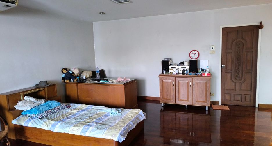 Casa en venta de 7 habitaciones en Khlong San, Bangkok