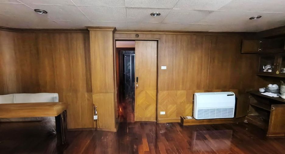 Casa en venta de 7 habitaciones en Khlong San, Bangkok