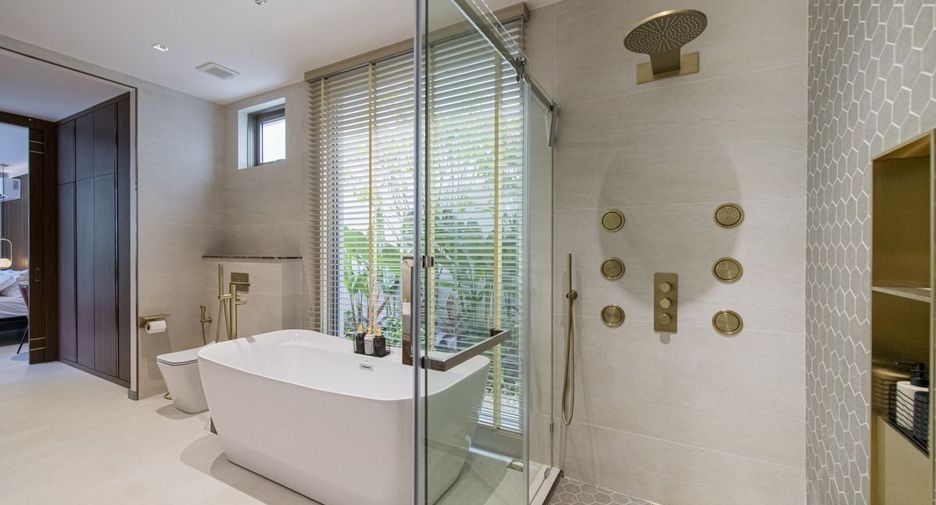 For sale 4 bedrooms villa in Thalang, Phuket