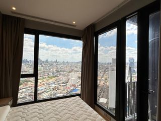 出租 1 卧室 公寓 在 Huai Khwang, 曼谷
