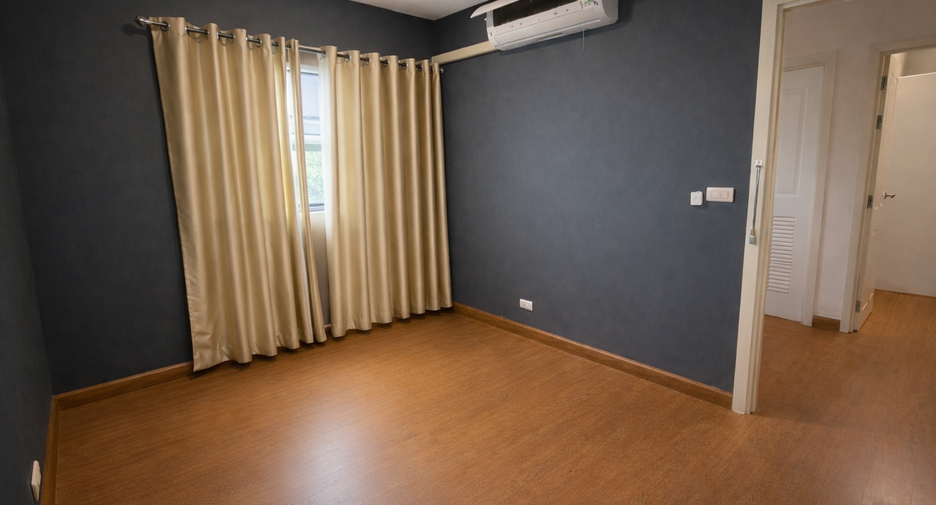 For rent 3 bedrooms house in Mueang Samut Prakan, Samut Prakan
