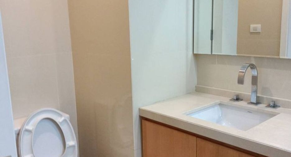 For rent 2 bedrooms condo in Chatuchak, Bangkok