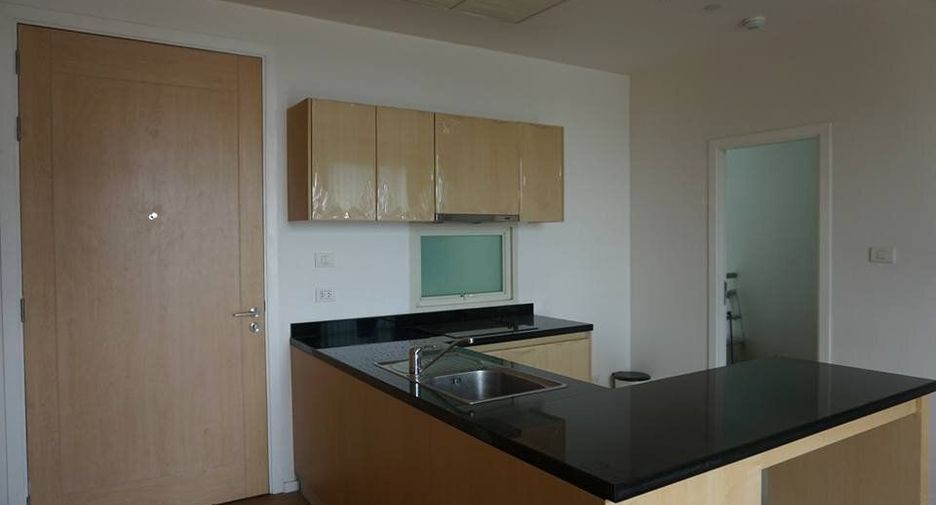 For rent 2 bedrooms condo in Chatuchak, Bangkok