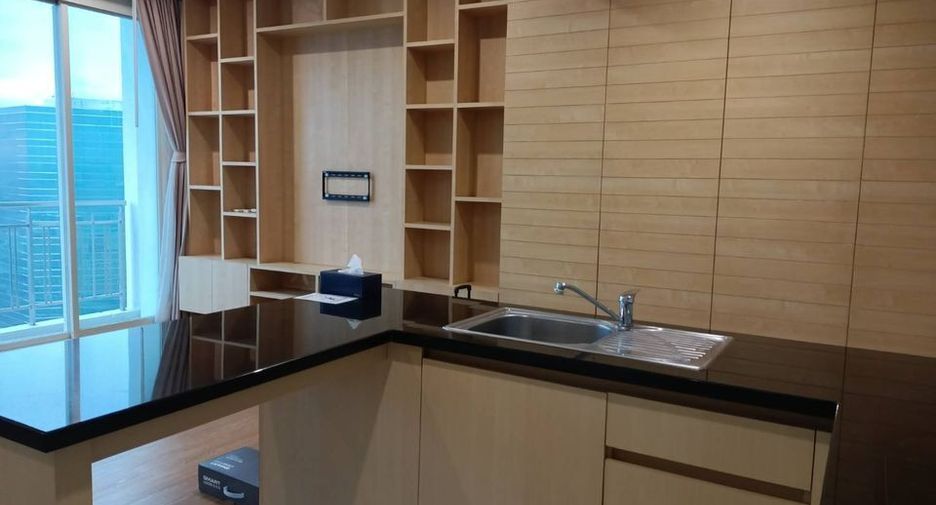 For rent 2 bedrooms condo in Chatuchak, Bangkok